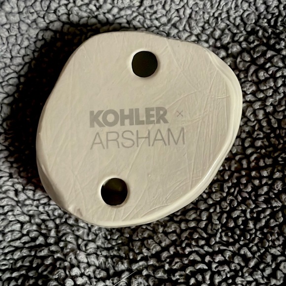 Daniel Arsham x Kohler Exclusive Pebble Candle Holder - Picture 2 of 2